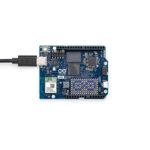 arduino-uno-q-with-cable